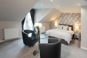 4 Private bedroom house with 3 parking spaces free
